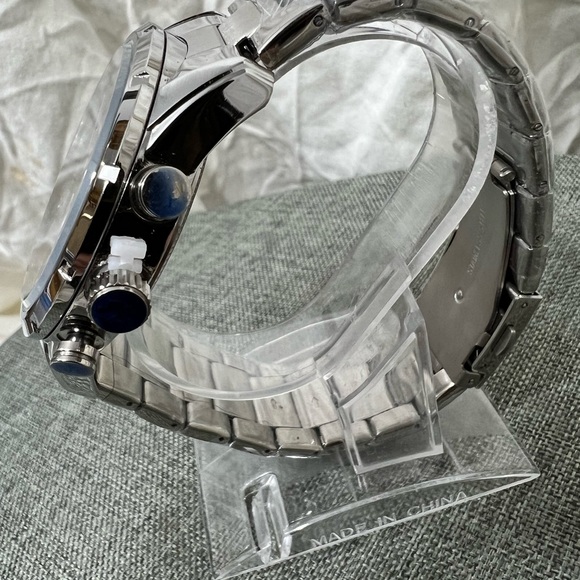 NWOT..Fashion Jewelry Mens Stainless Steel Watch. Business Watch Very Sl… - Picture 12 of 16